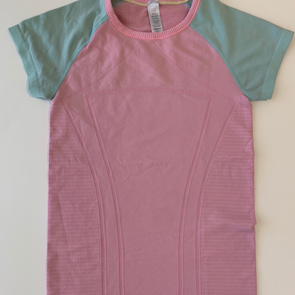 Ivivva Shirt. TS-L.
